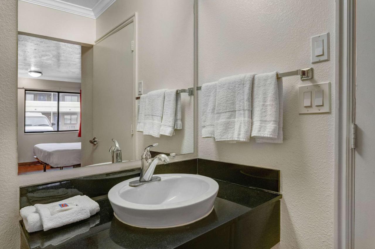 Motel 6-Salt Lake City, Ut - Central Millcreek Экстерьер фото