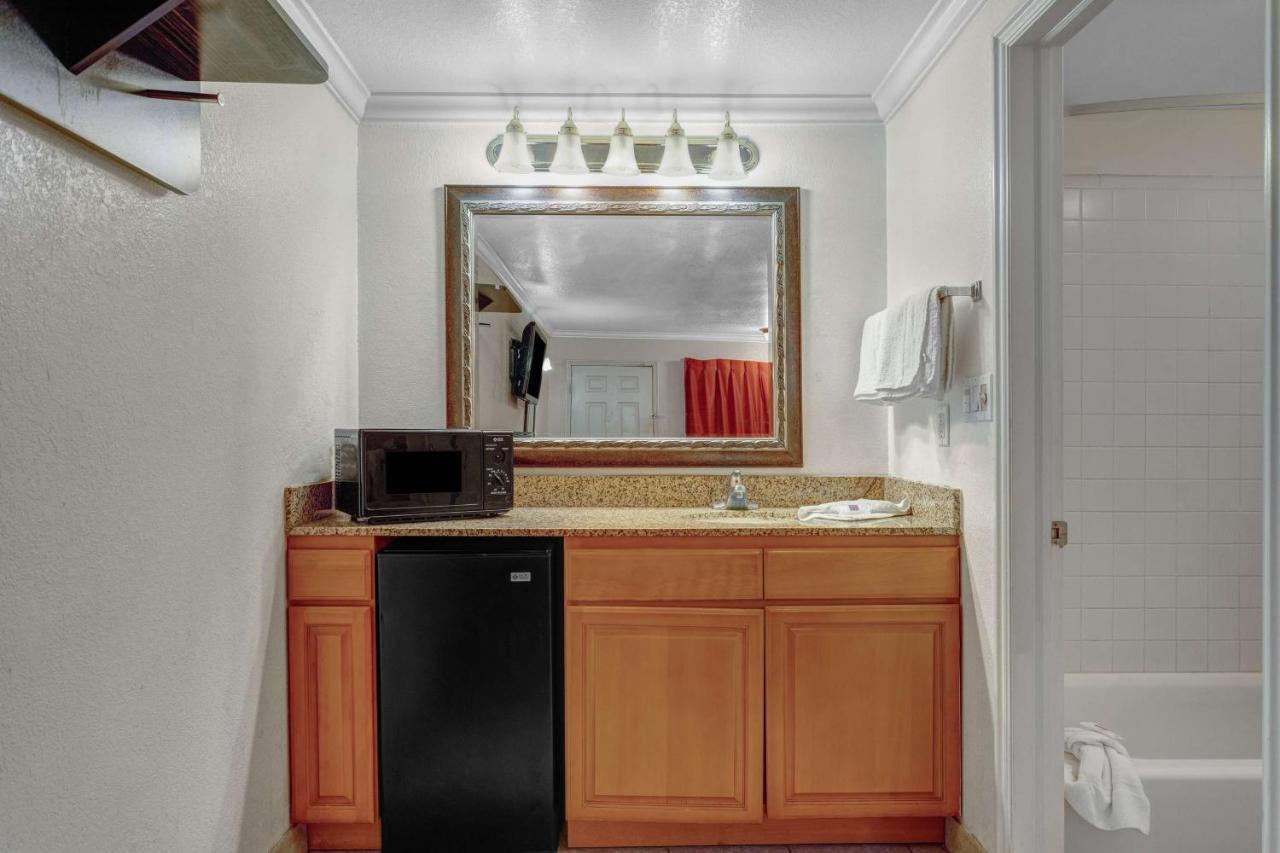 Motel 6-Salt Lake City, Ut - Central Millcreek Экстерьер фото